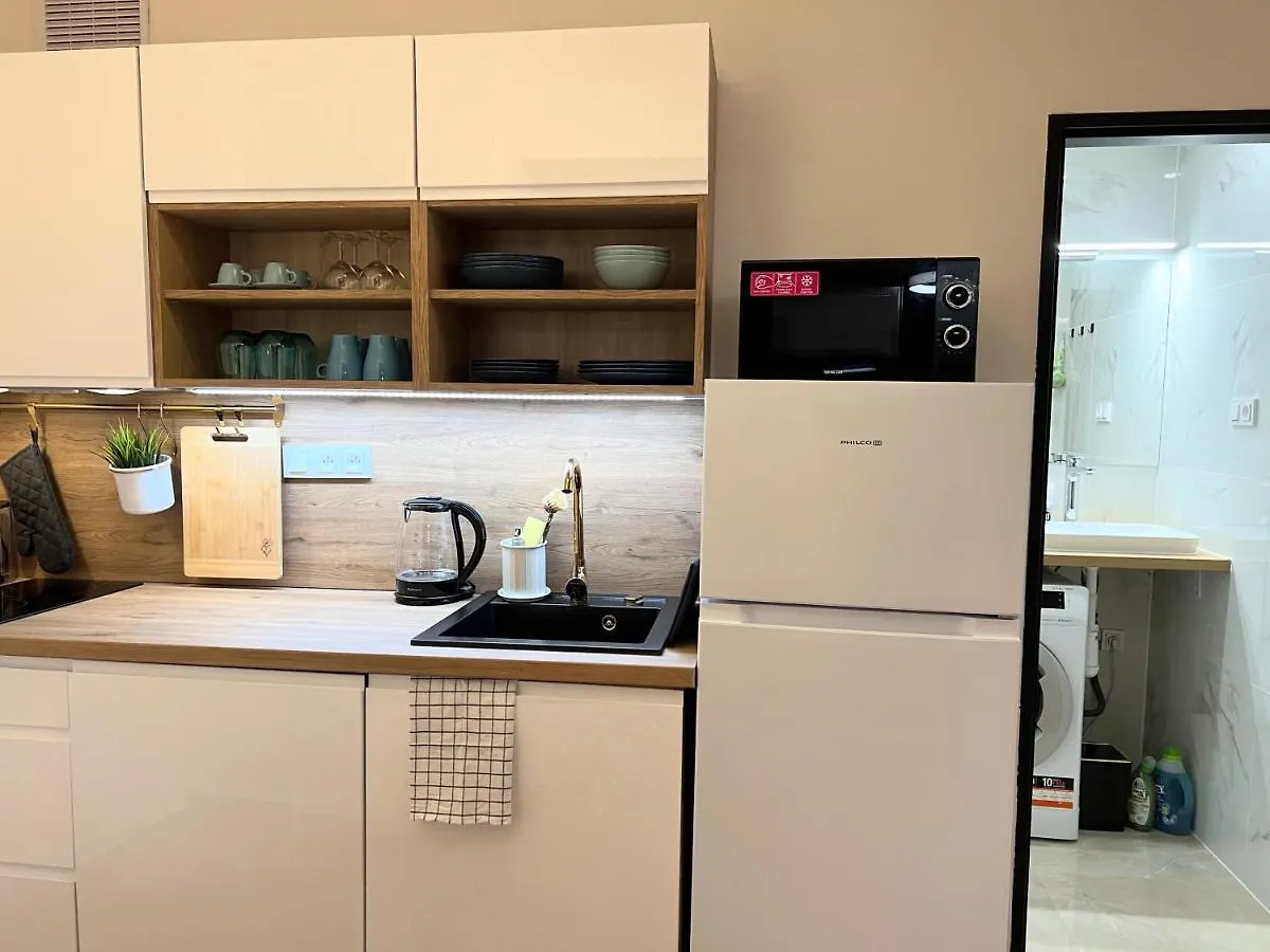 Quiet & Cozy Apartment/ Balcony / Popular Location Praga