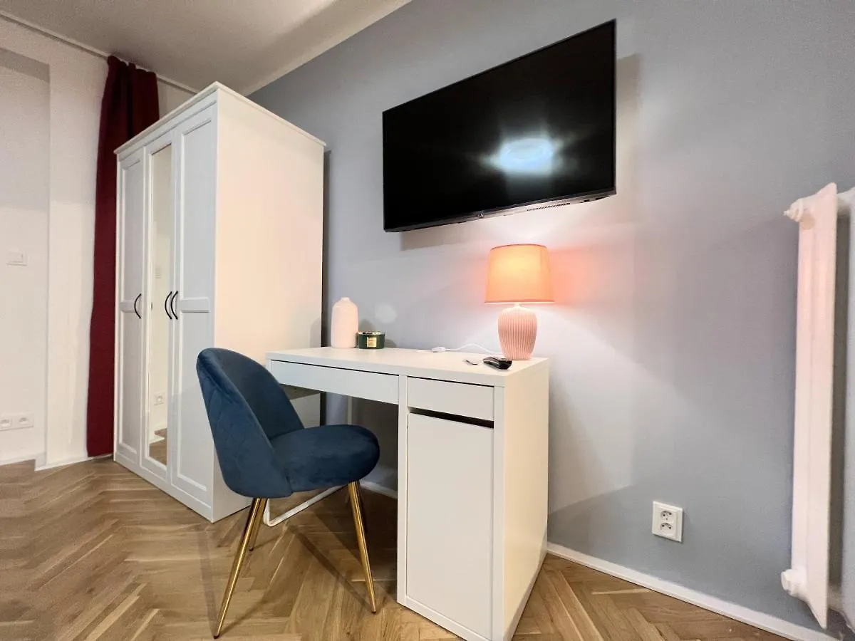 Apartment Quiet & Cozy Apartment/ Balcony / Popular Location Prague Czech Republic